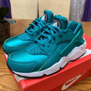 Nike Huarache - Rio Teal - Size 6.5W
